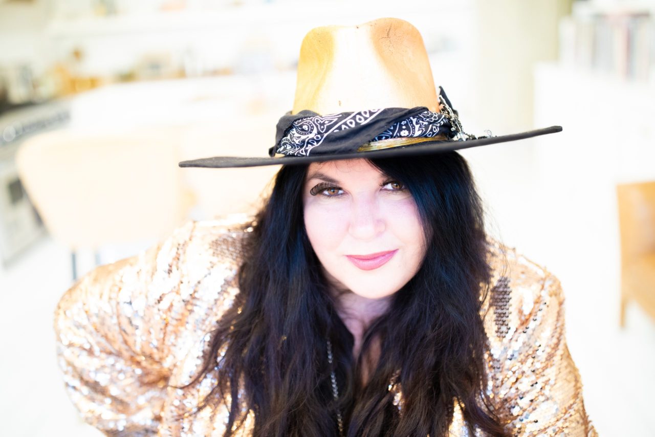 About Michele Knight